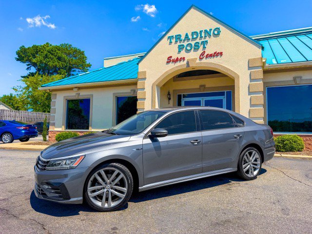 Used 2018 Volkswagen Passat 2.0T S FWD image 26
