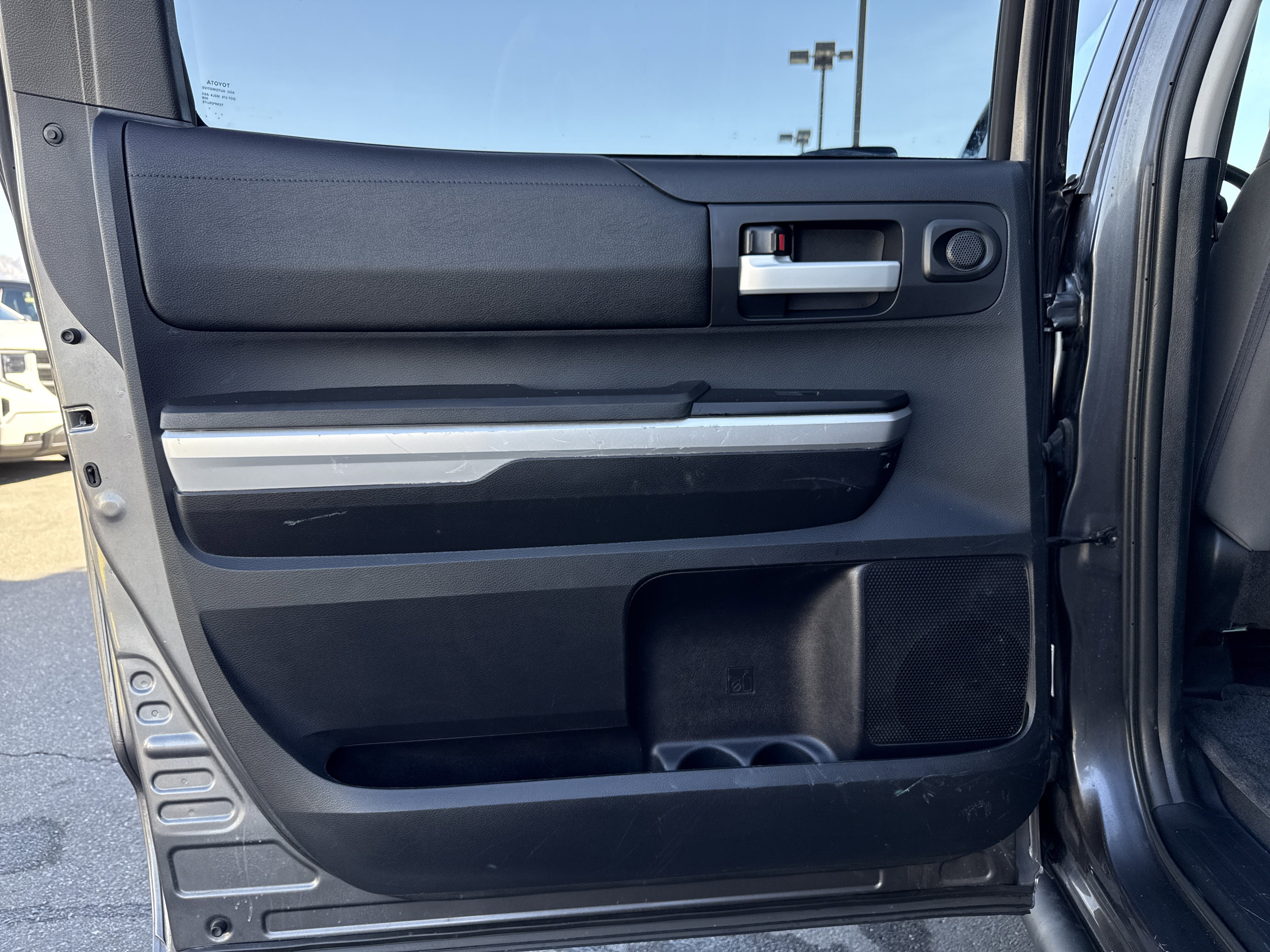 Used 2014 Toyota Tundra SR5 image 25