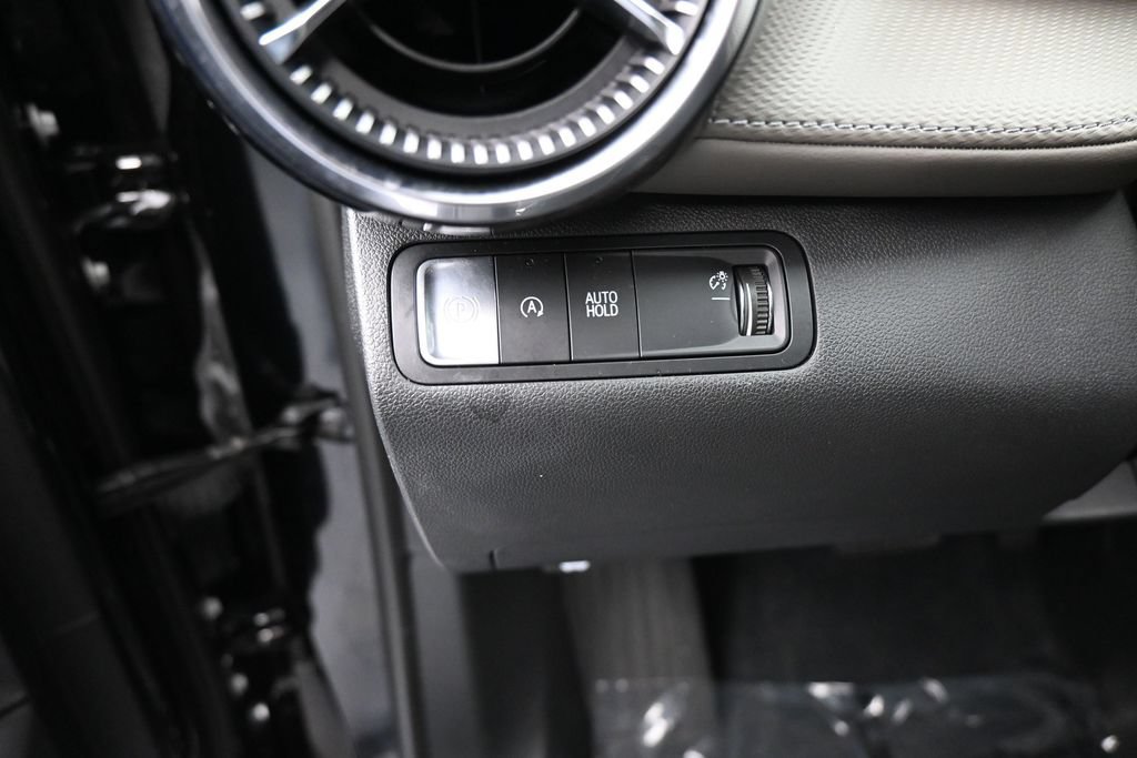 Used 2025 Chevrolet Equinox LT w/ Convenience Package II FWD image 12