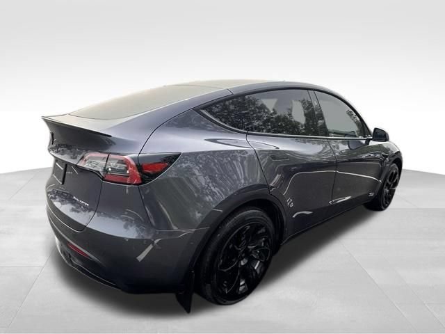 Used 2023 Tesla Model Y Long Range AWD/4WD image 7