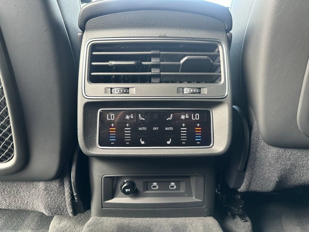 Certified 2025 Audi Q7 3.0T Premium Plus w/ Premium Plus Package AWD/4WD image 26