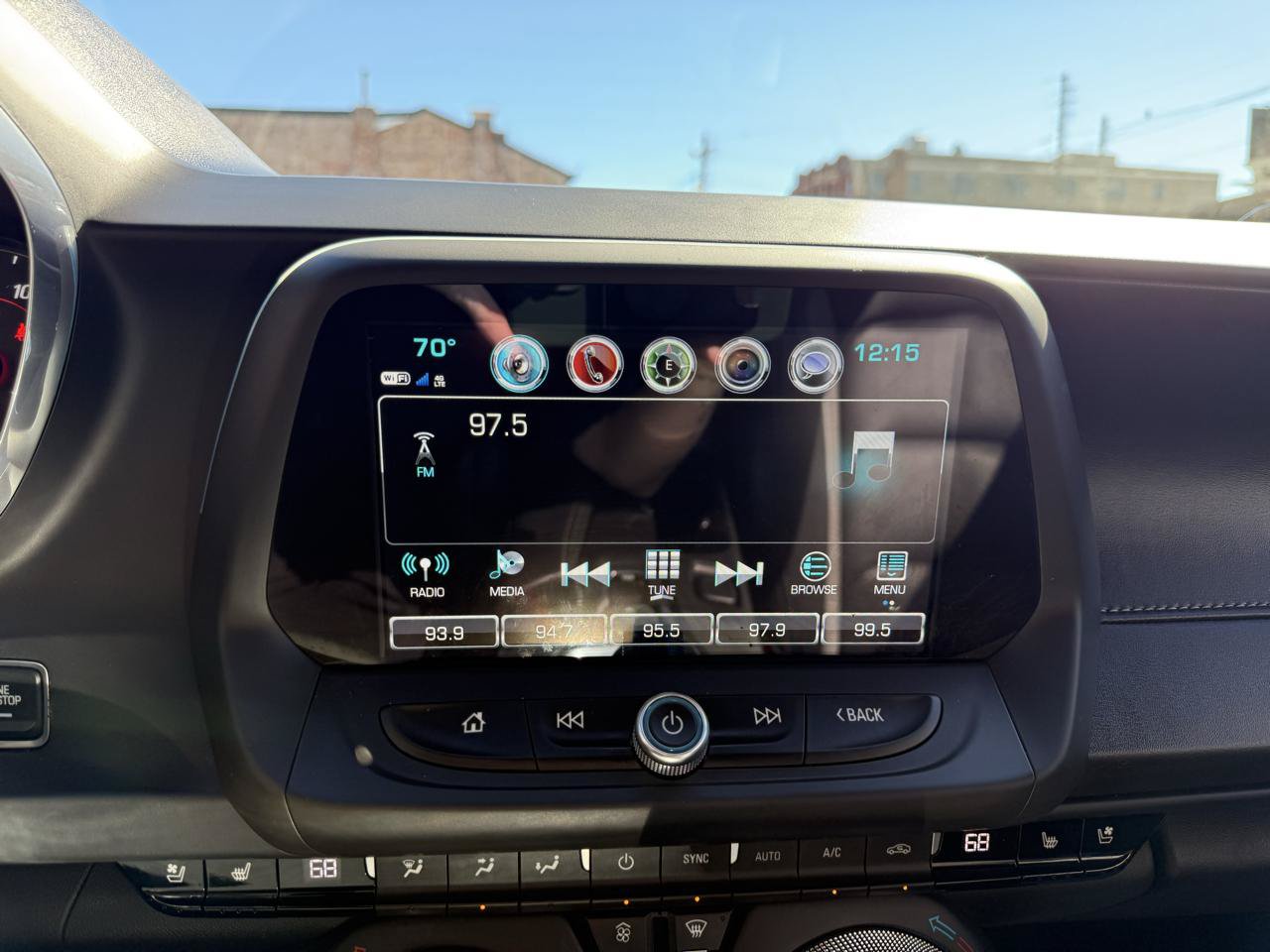 Used 2018 Chevrolet Camaro LT RWD image 10