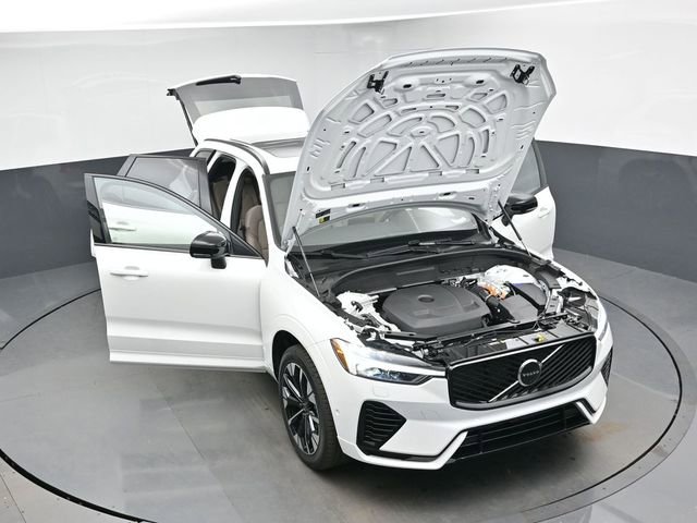New 2026 Volvo XC60 T8 Plus w/ Protection Package Premier image 51