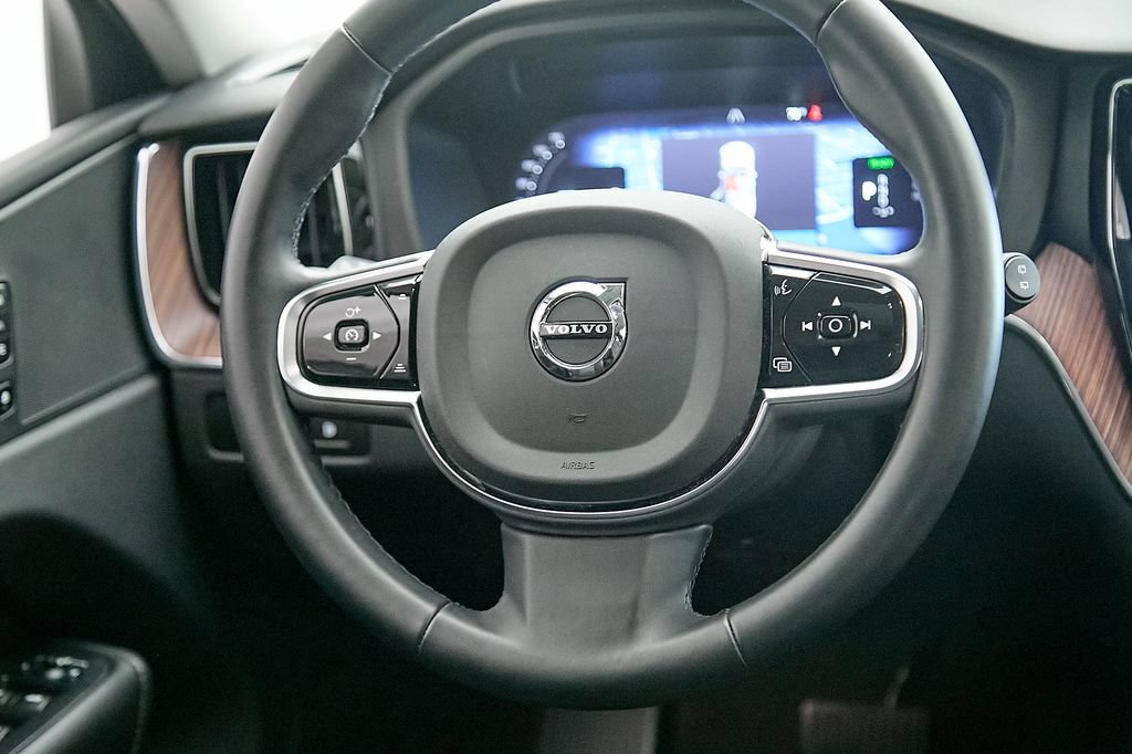 Certified 2024 Volvo XC60 T8 Plus w/ Protection Package Premier AWD/4WD image 25