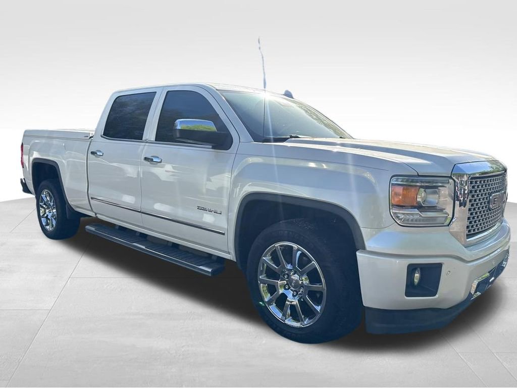 Used 2015 GMC Sierra 1500 Denali w/ Driver Alert Package image 9