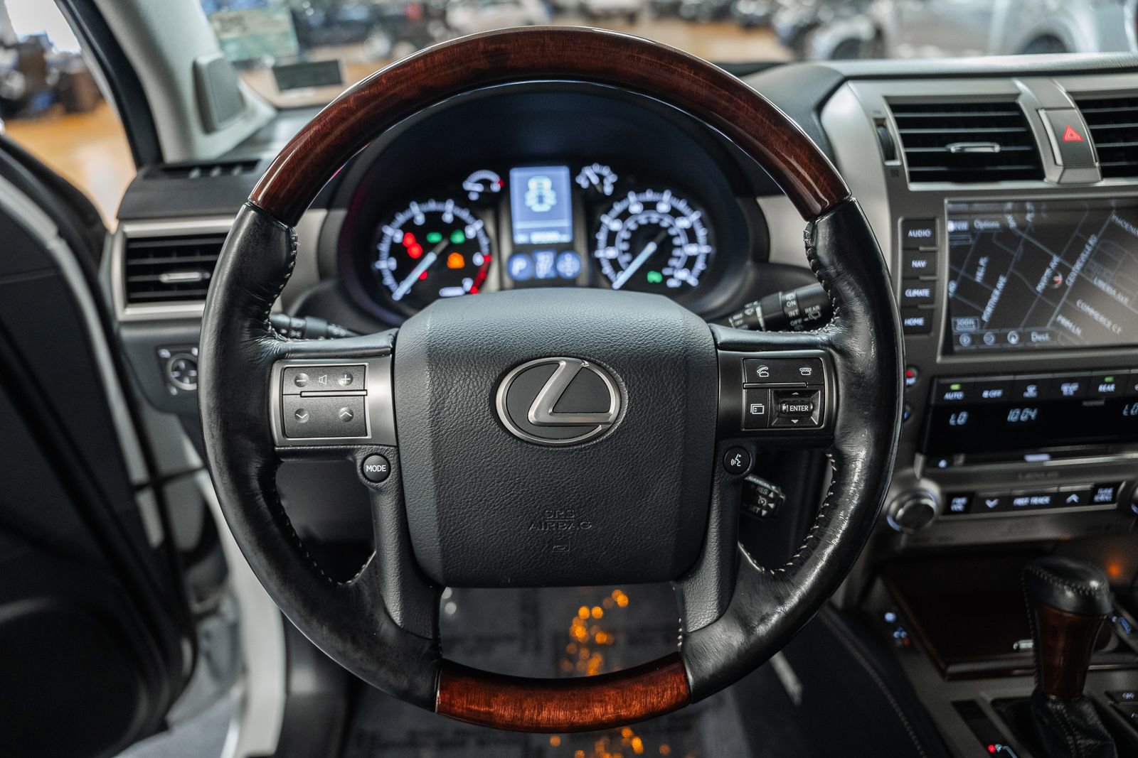 Used 2017 Lexus GX 460 Luxury w/ Sport Design Package image 39