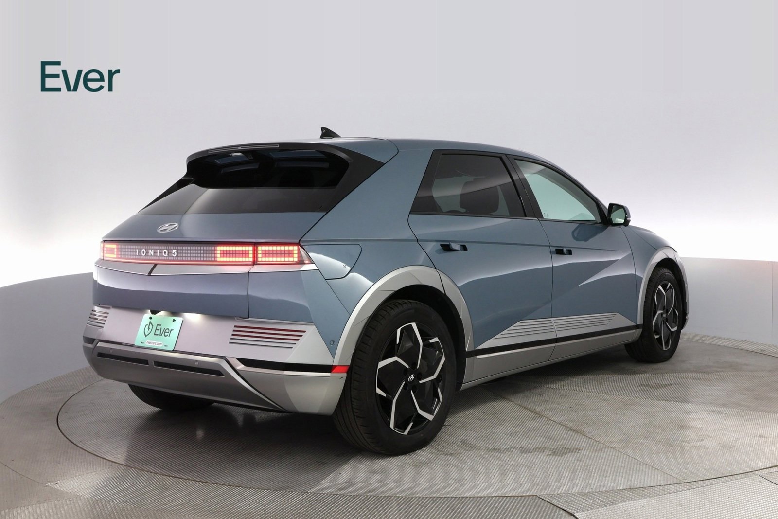 Used 2024 Hyundai Ioniq 5 Limited image 12