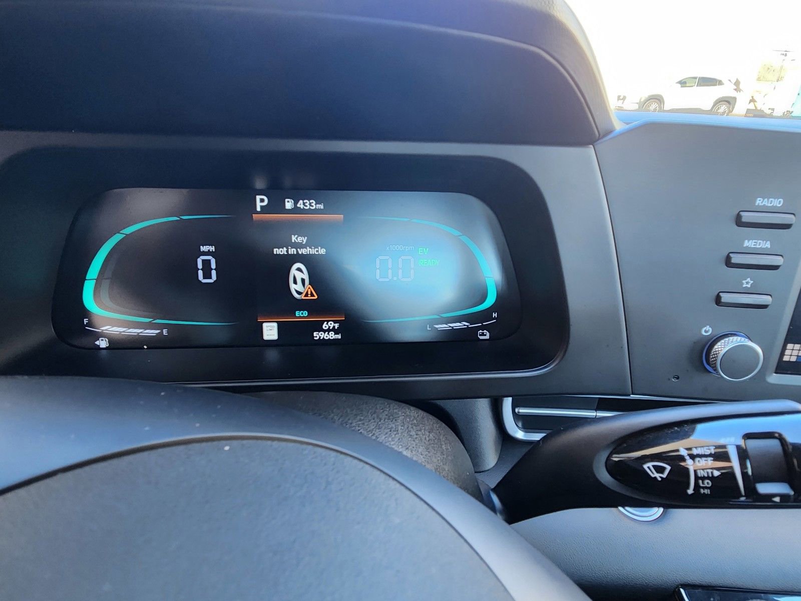 Certified 2025 Hyundai Elantra Blue image 16