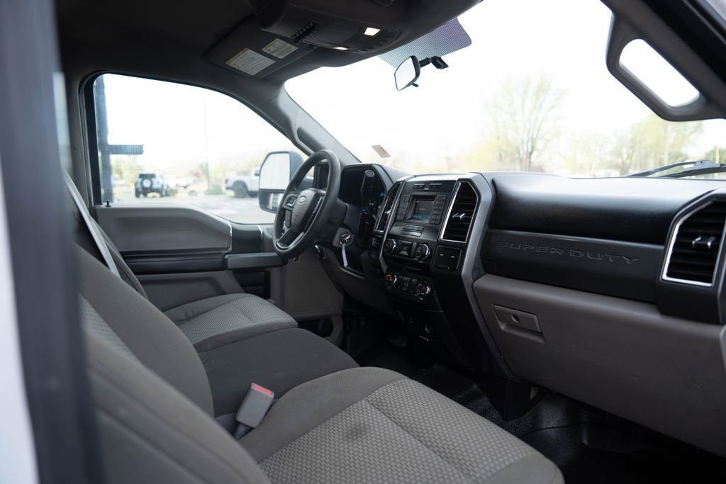 Used 2017 Ford F350 XLT w/ XLT Value Package image 15