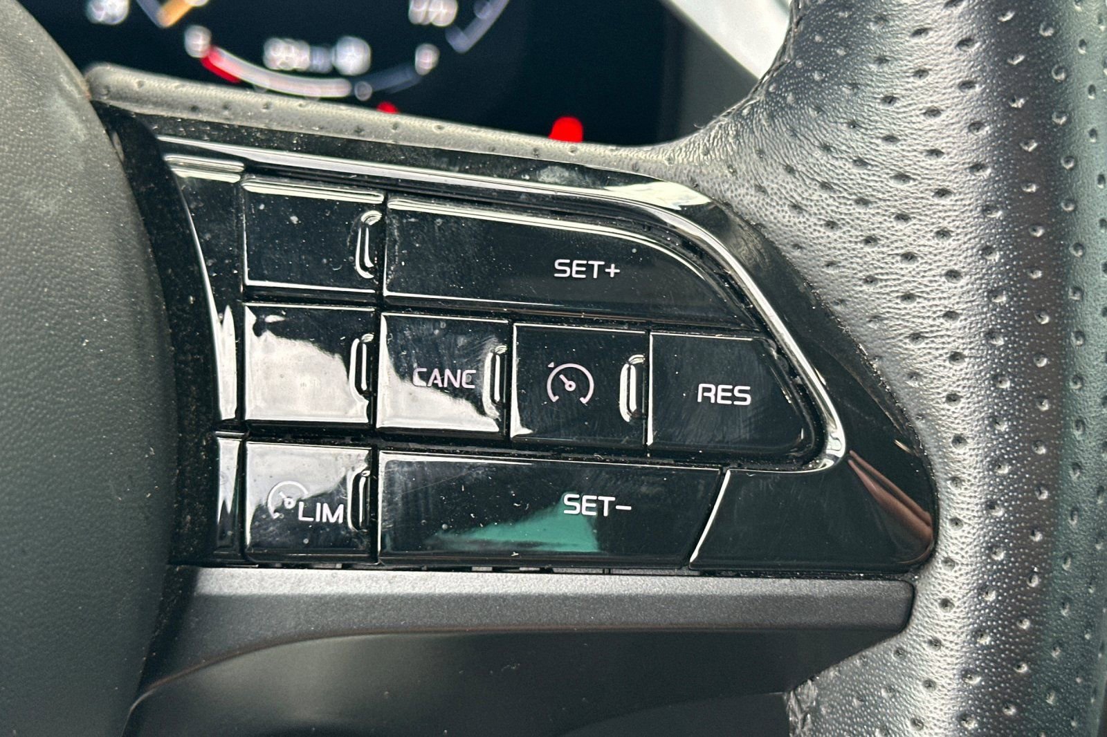 Used 2024 Maserati Grecale GT image 31