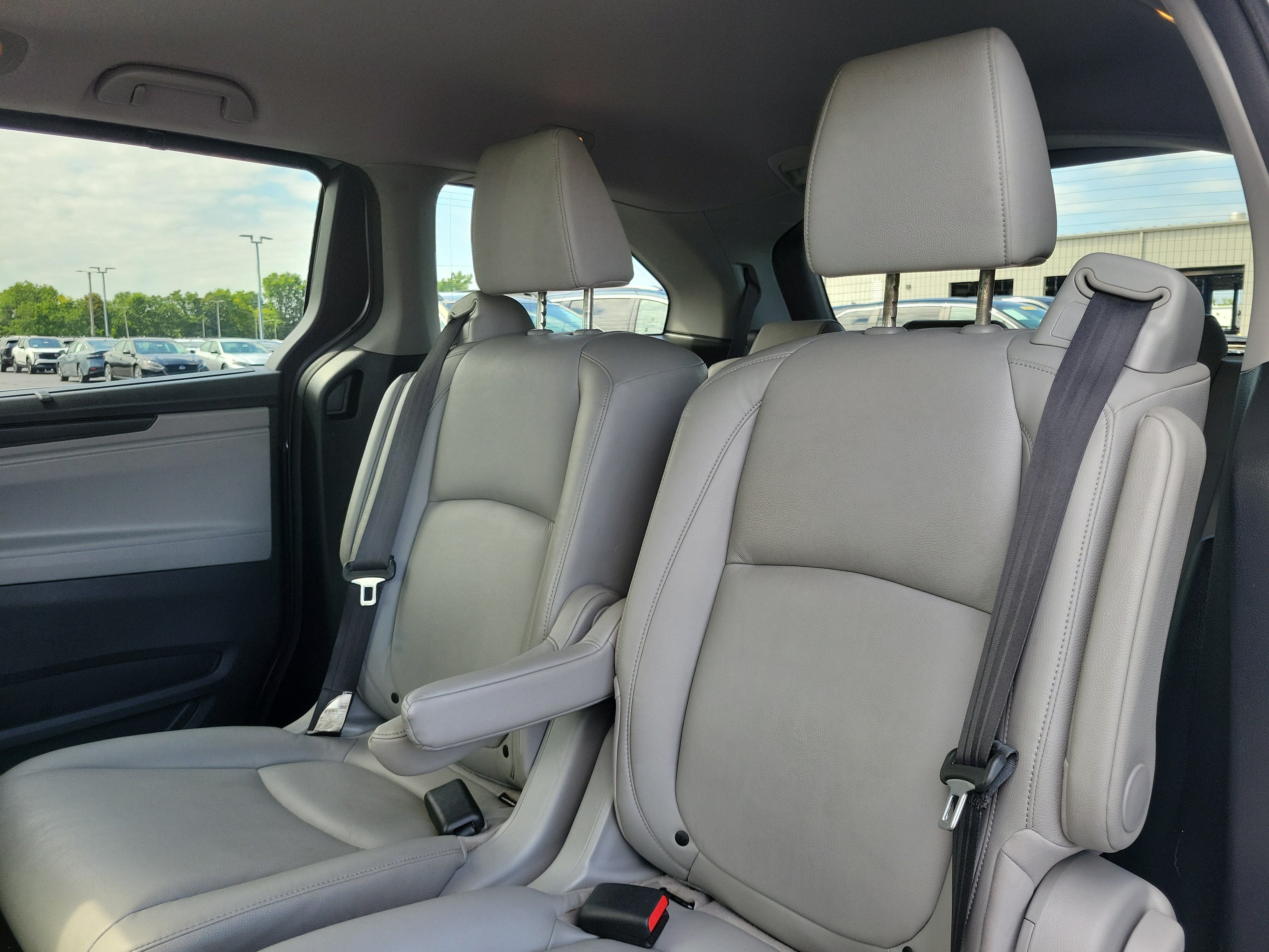 Used 2018 Honda Odyssey EX-L image 12