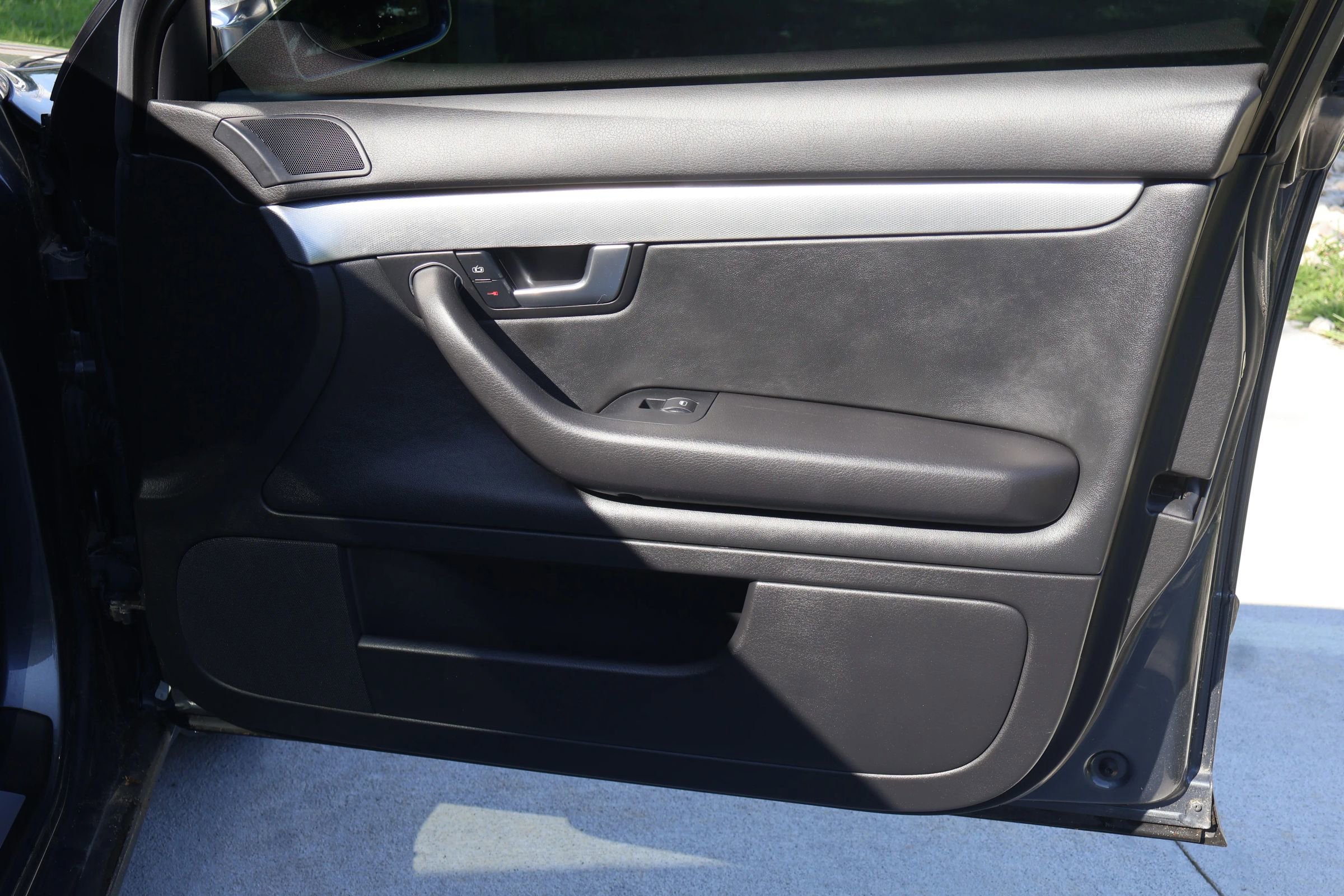 Used 2005 Audi S4 Sedan image 24