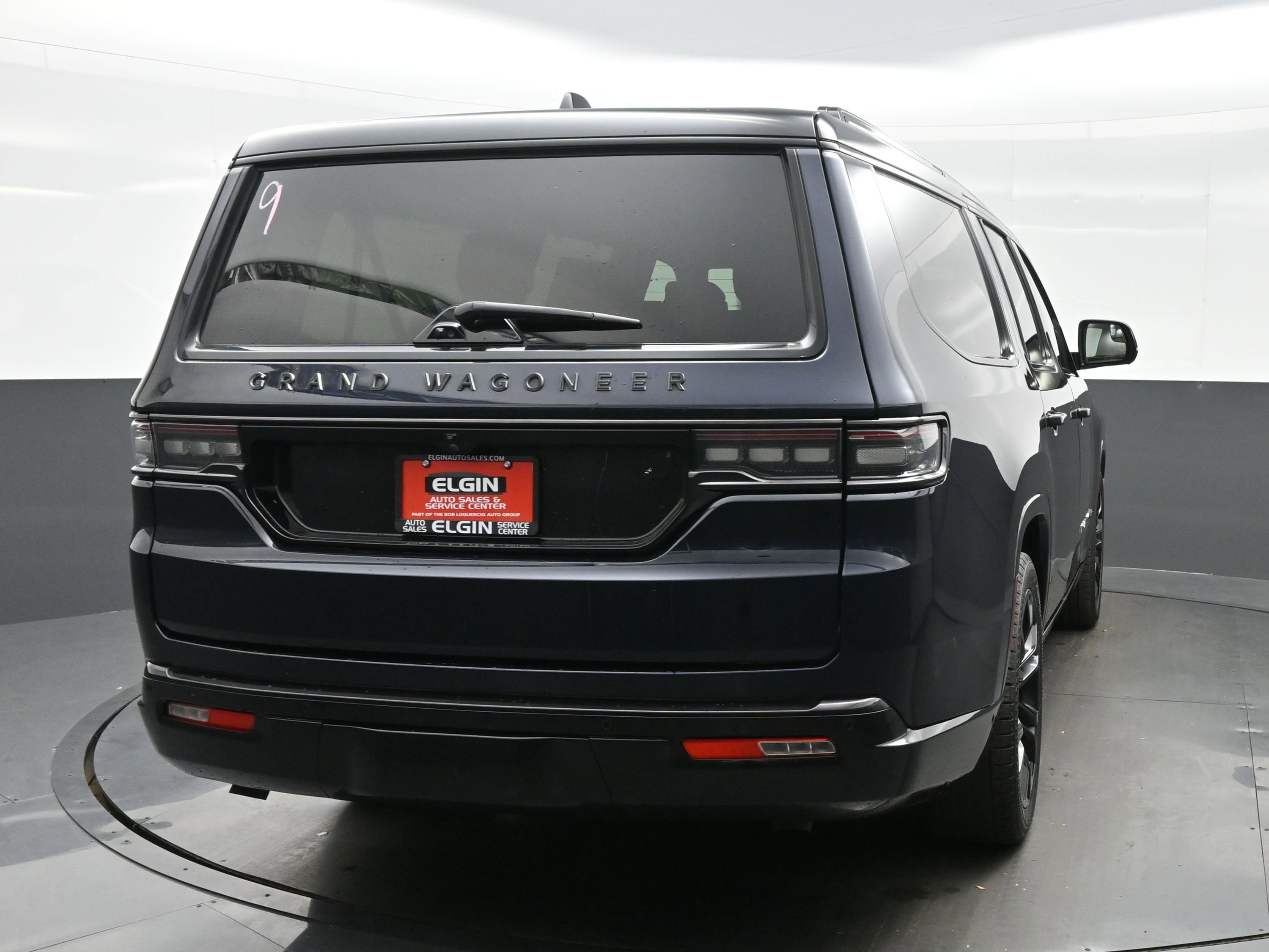 Used 2024 Jeep Grand Wagoneer L Series II w/ Quick Order Packagew 28T image 5