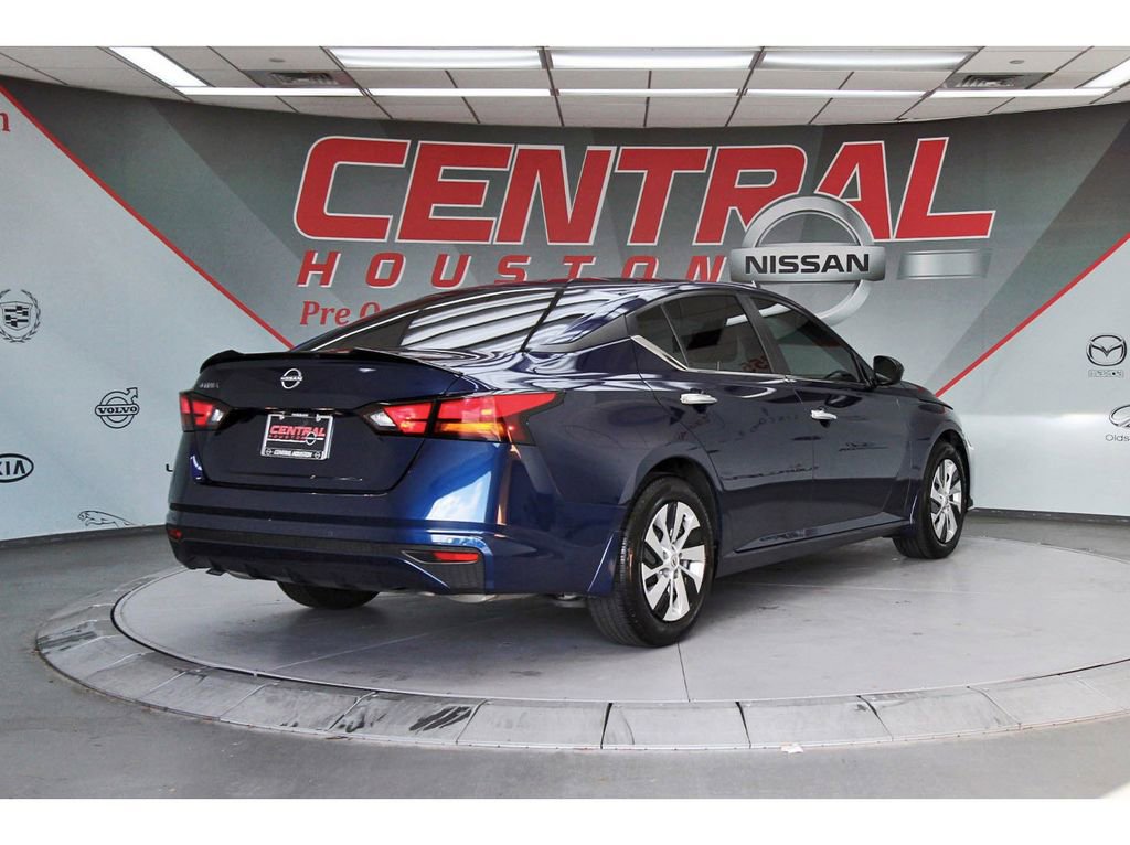 Certified 2024 Nissan Altima 2.5 S FWD image 5
