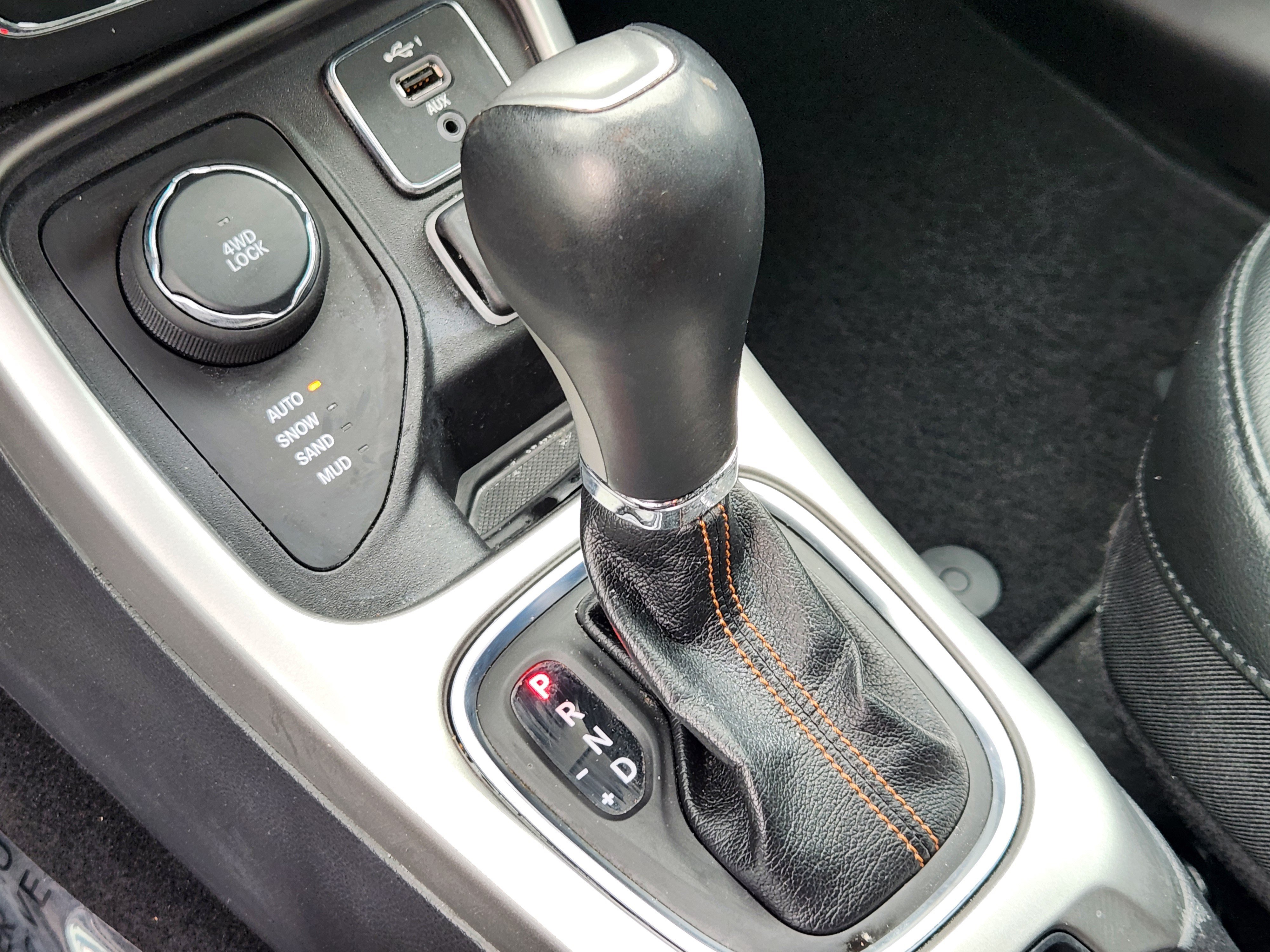 Used 2019 Jeep Compass Latitude AWD/4WD image 12