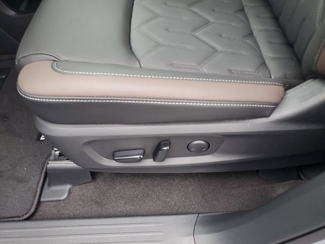New 2026 Nissan Pathfinder Platinum AWD/4WD image 20