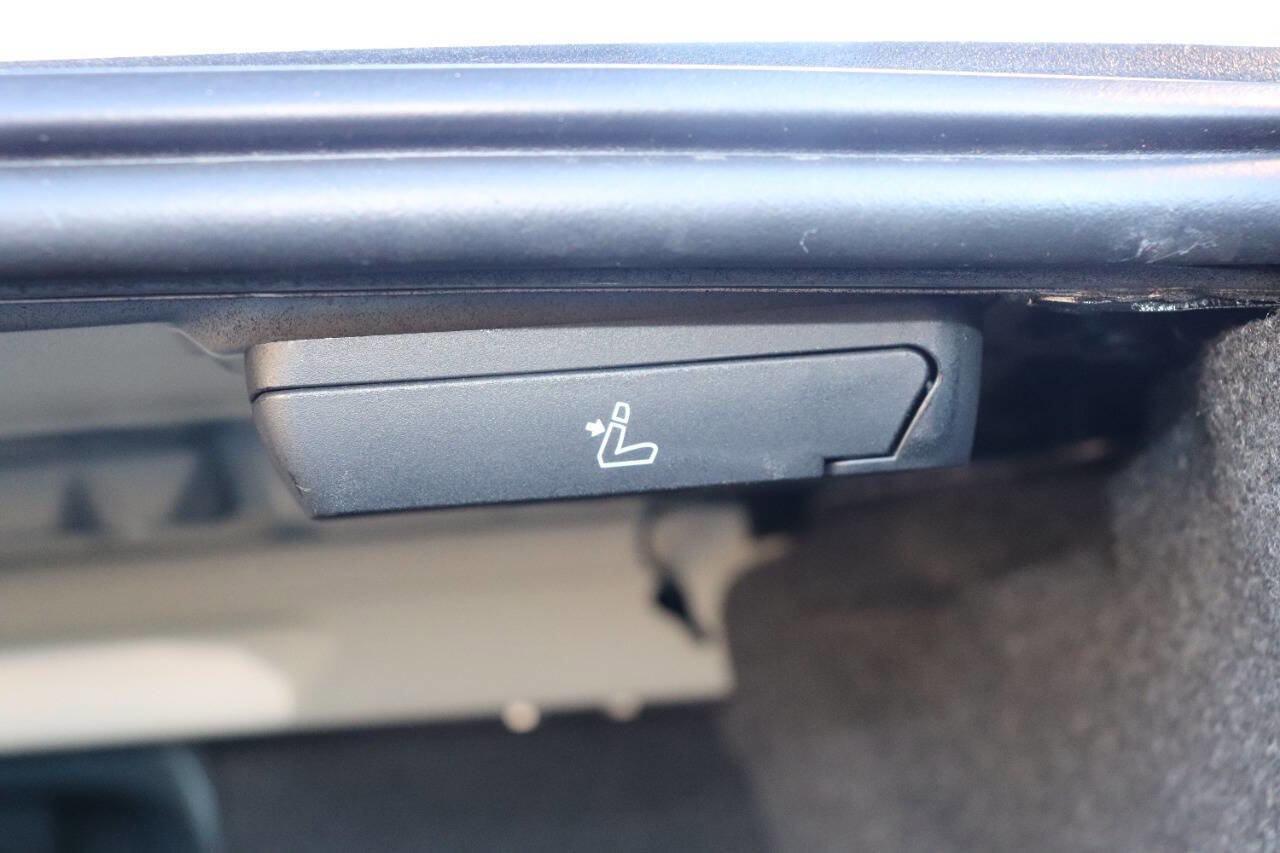 Used 2019 BMW 530i w/ Convenience Package image 62