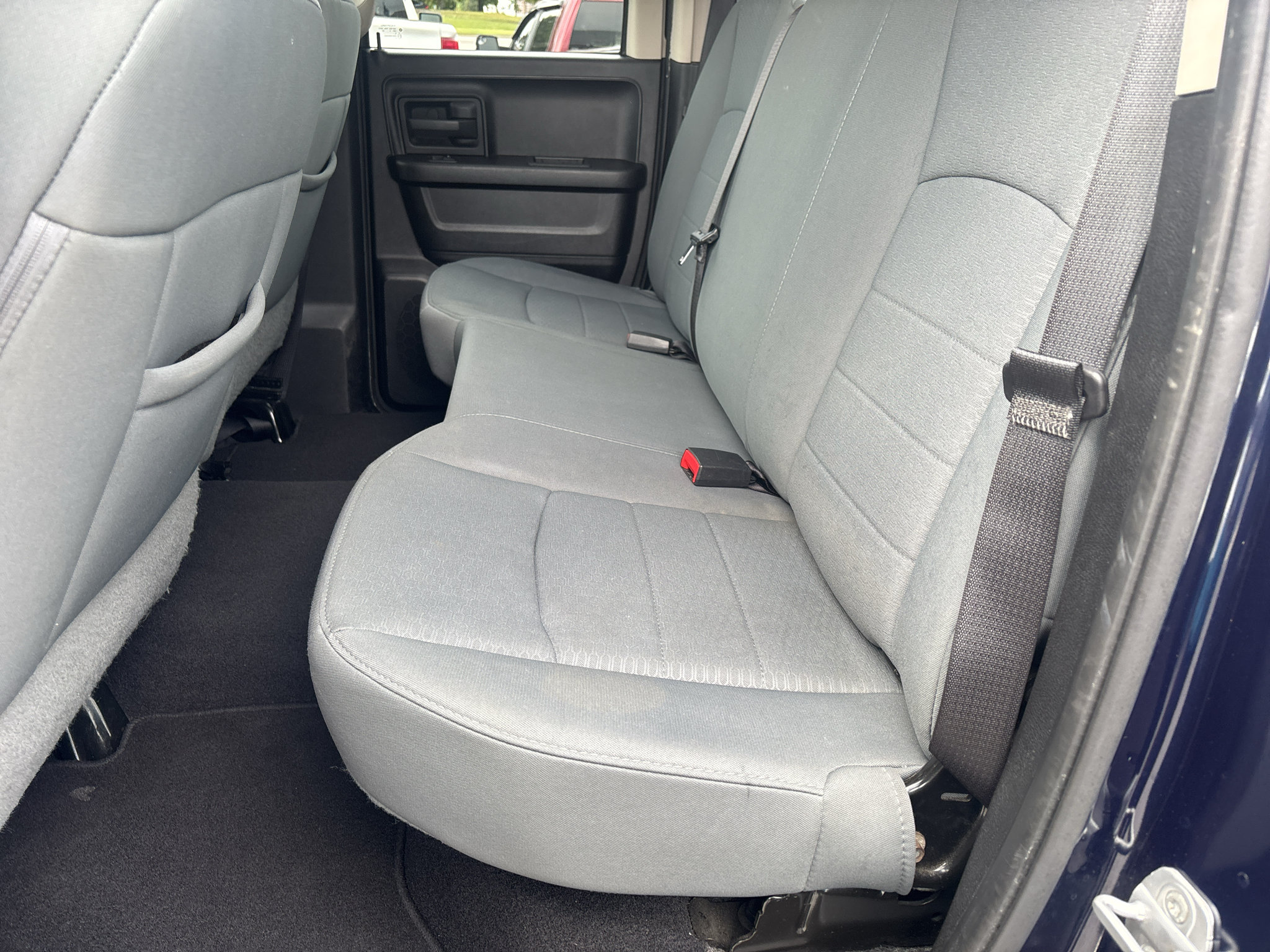 Used 2013 RAM 1500 Express RWD image 21