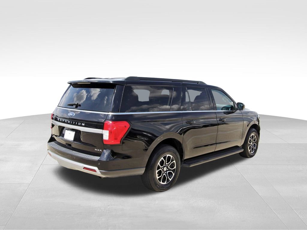 Used 2024 Ford Expedition Max XLT RWD image 4