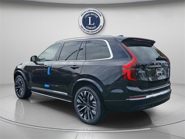 New 2026 Volvo XC90 B6 Plus w/ Protection Package Premier image 3