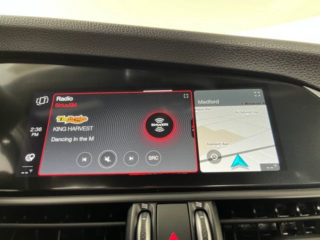 Used 2025 Alfa Romeo Giulia AWD w/ Veloce Package AWD image 28