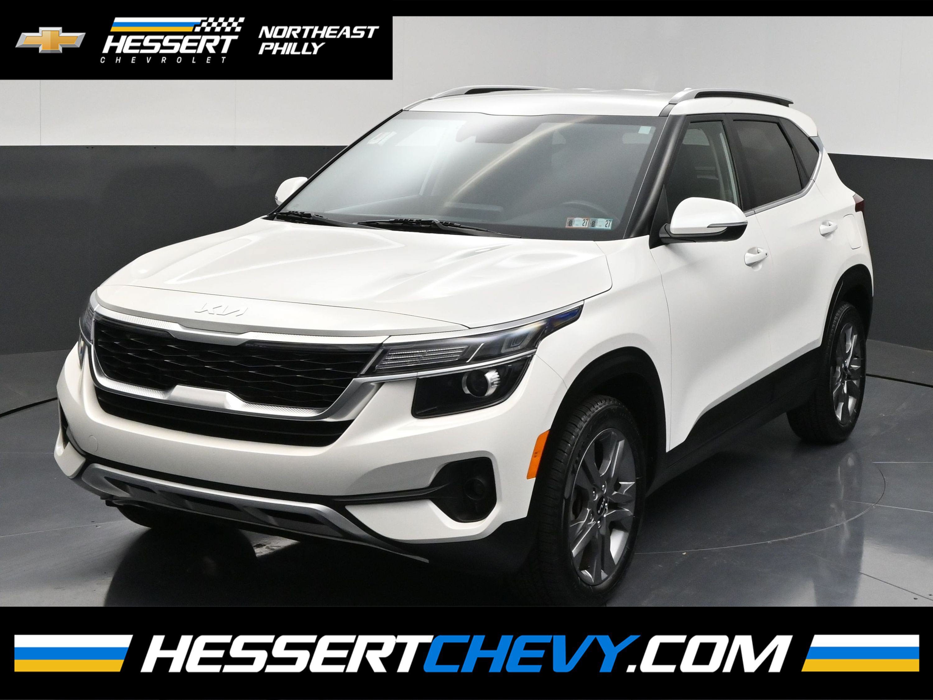 Used 2023 Kia Seltos S w/ Navigation Package FWD image 1