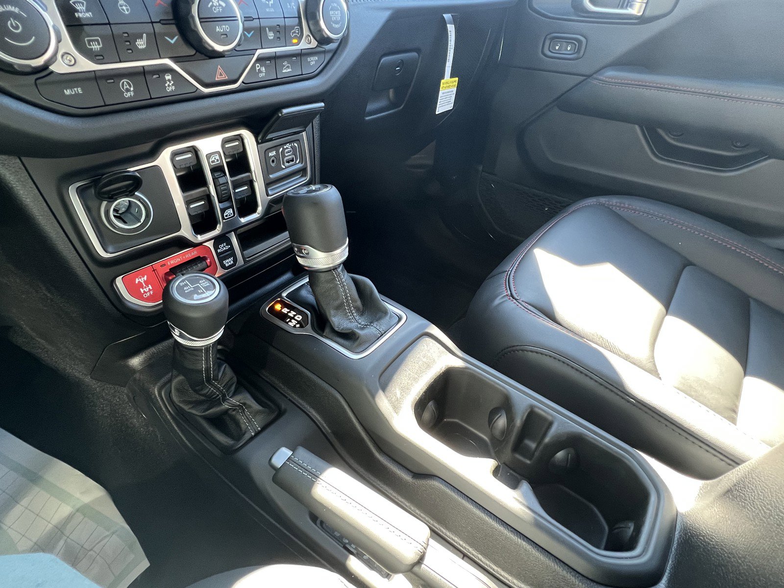 New 2026 Jeep Wrangler Unlimited Rubicon image 27