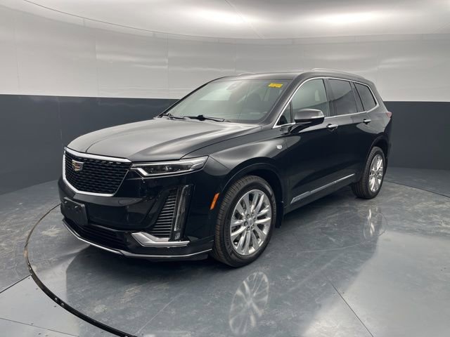 Used 2022 Cadillac XT6 Premium Luxury w/ Technology Package image 3
