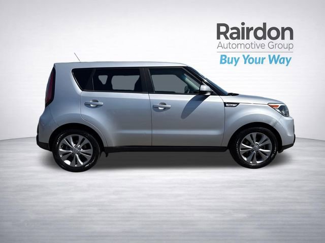 Used 2016 Kia Soul + FWD image 9