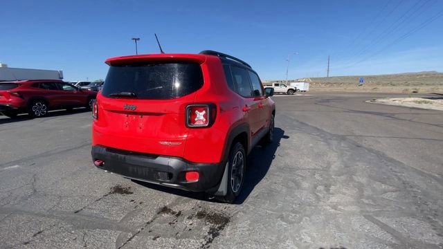 Used 2017 Jeep Renegade Trailhawk AWD/4WD image 8