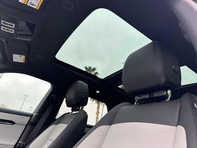 New 2026 Land Rover Range Rover Evoque Dynamic SE AWD/4WD image 6