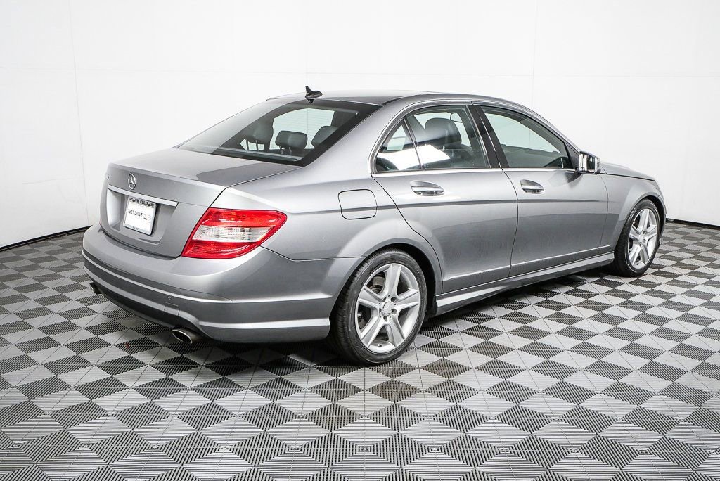 Used 2011 Mercedes-Benz C 300 Sedan image 3
