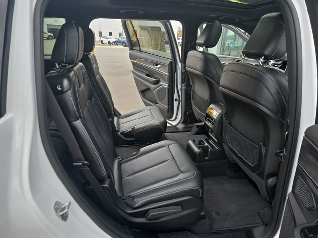 Used 2023 Jeep Grand Cherokee L Overland image 19