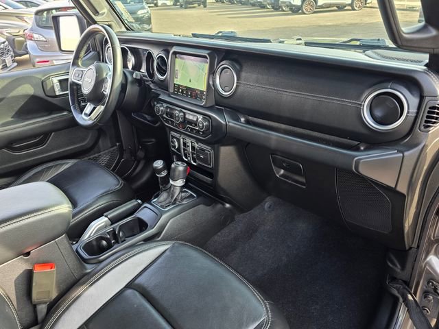 Used 2019 Jeep Wrangler Unlimited Sahara AWD/4WD image 9