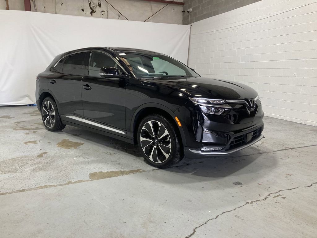 New 2025 VinFast VF 8 Plus