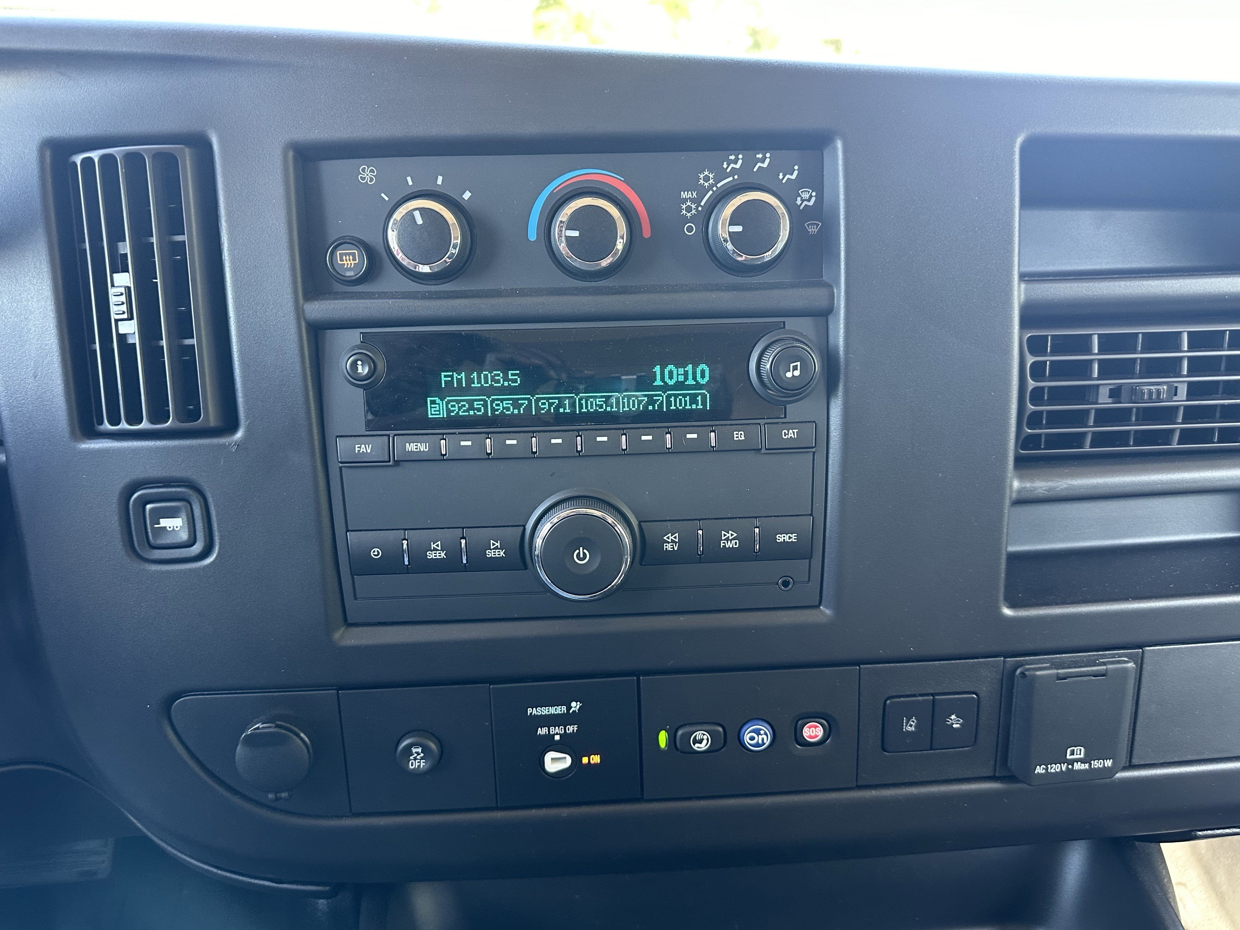 Used 2024 Chevrolet Express 3500 LS image 25