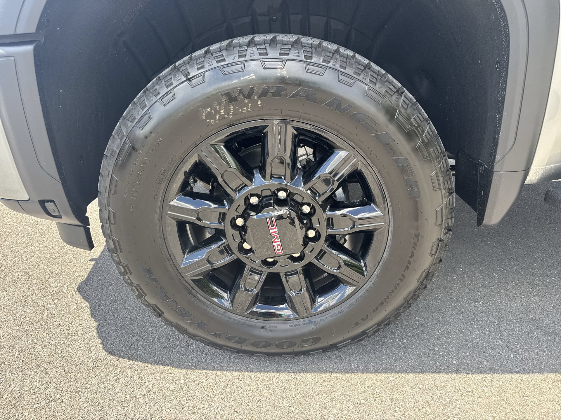 New 2026 GMC Sierra 3500 AT4 w/ AT4 Premium Plus Package AWD/4WD image 19