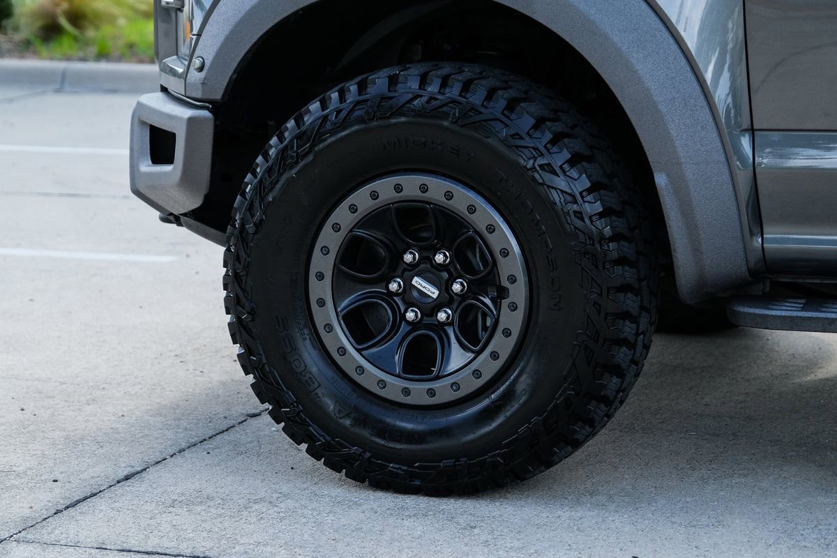 Used 2017 Ford F150 Raptor w/ Equipment Group 802A Luxury AWD/4WD image 13
