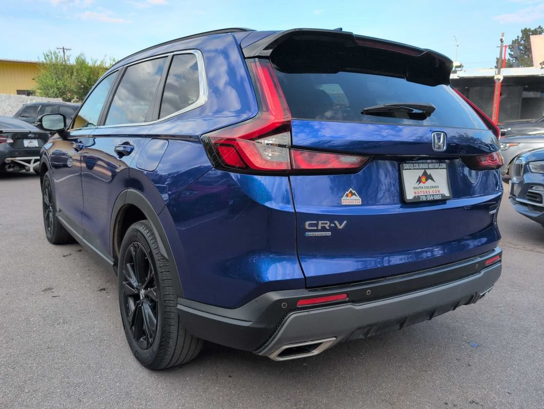 Used 2024 Honda CR-V Sport Touring image 5