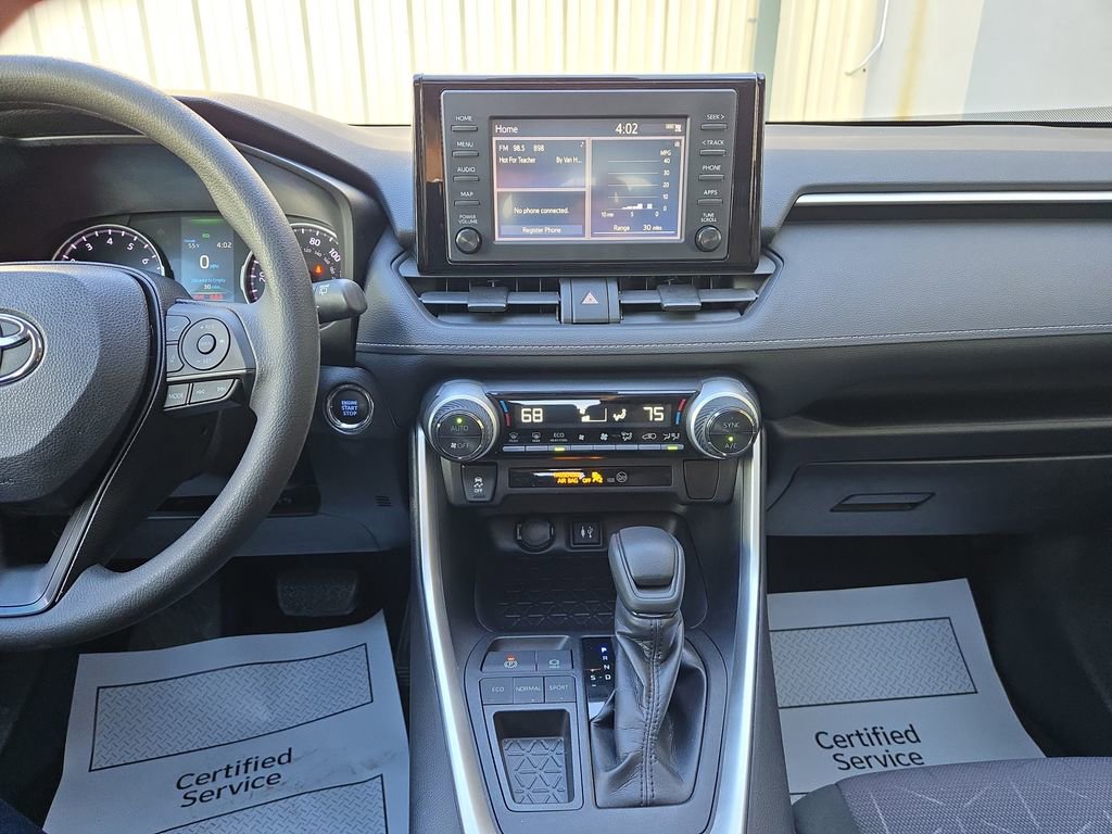 Used 2019 Toyota RAV4 XLE FWD image 22