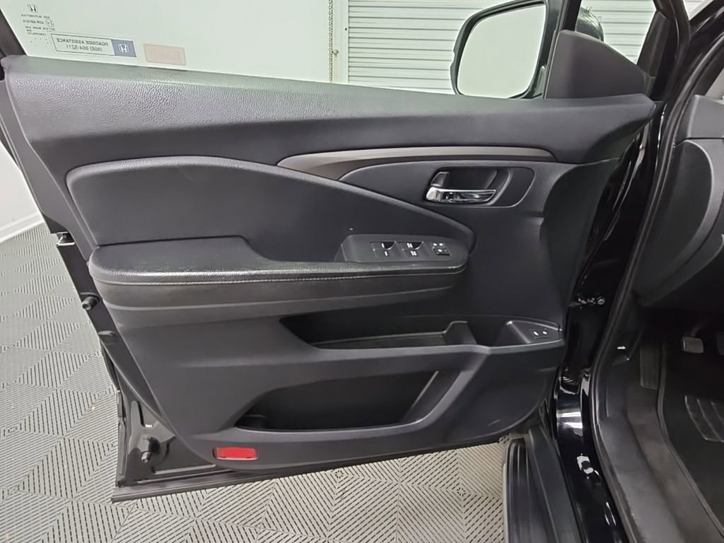 Used 2017 Honda Pilot EX-L image 29