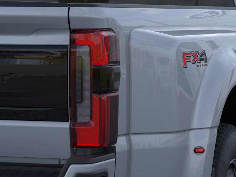 New 2026 Ford F350 4x4 Crew Cab DRW Super Duty image 21