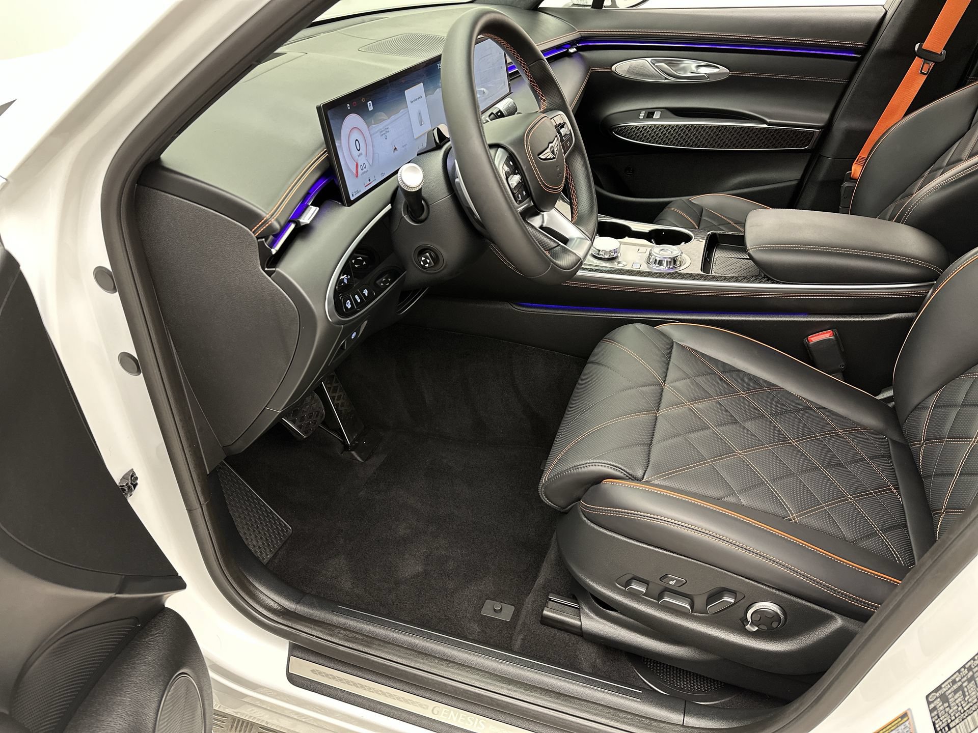 Certified 2026 Genesis GV70 3.5T Sport Prestige AWD/4WD image 11