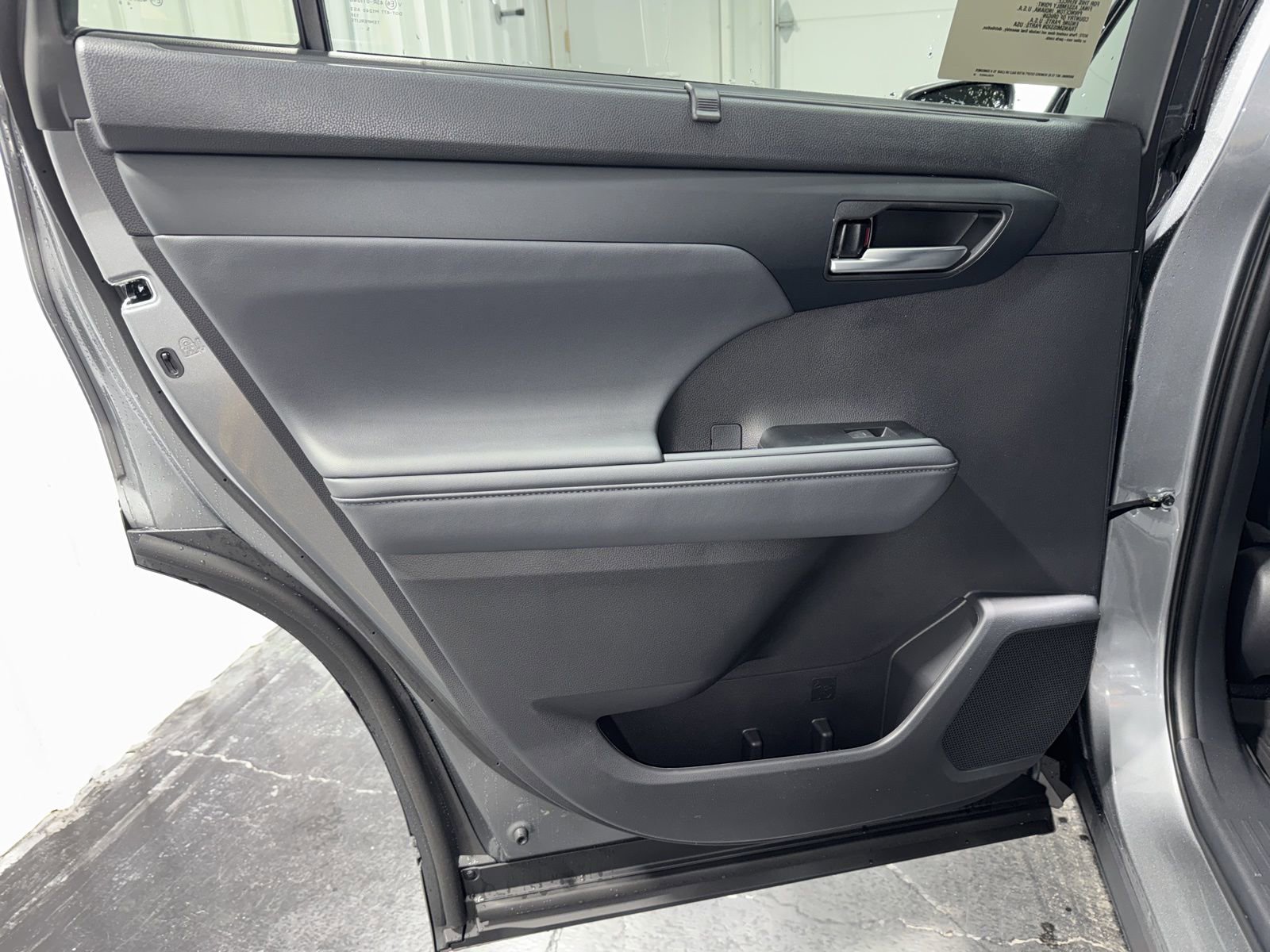 New 2026 Toyota Highlander XLE image 18