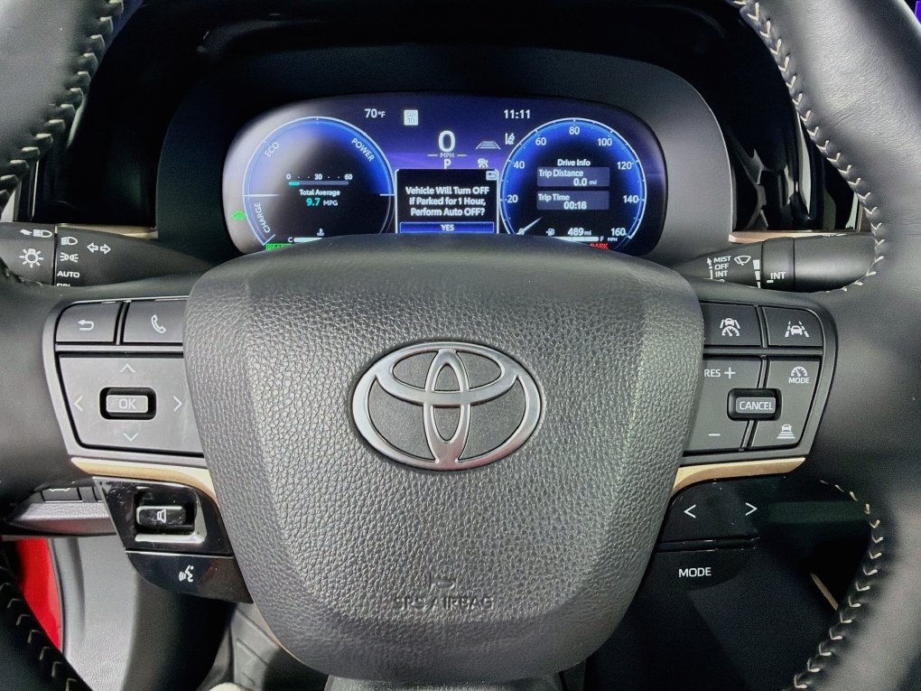 Used 2026 Toyota Crown AWD/4WD image 16