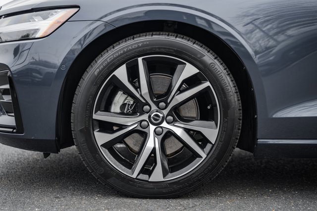 Used 2024 Volvo S60 B5 Plus image 17