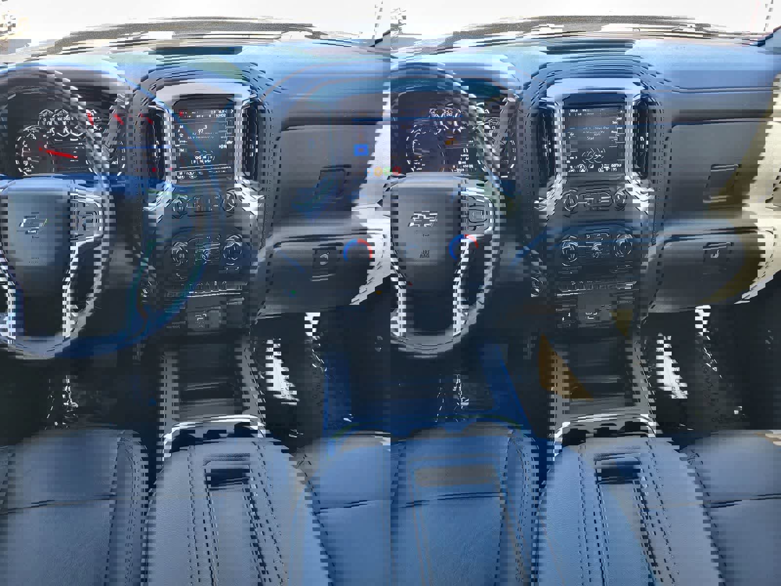 Used 2021 Chevrolet Silverado 1500 LT Trail Boss w/ Convenience Package II image 26