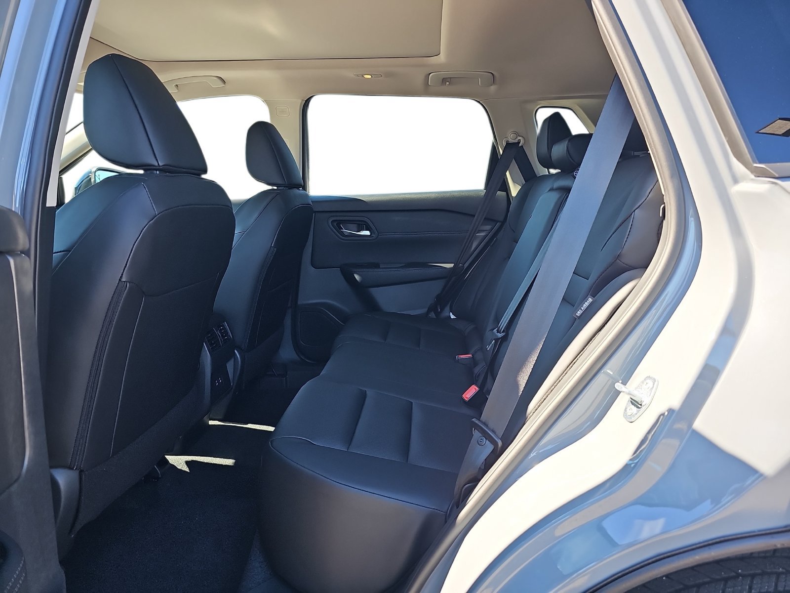 New 2027 Nissan Rogue Dark Armor FWD image 14
