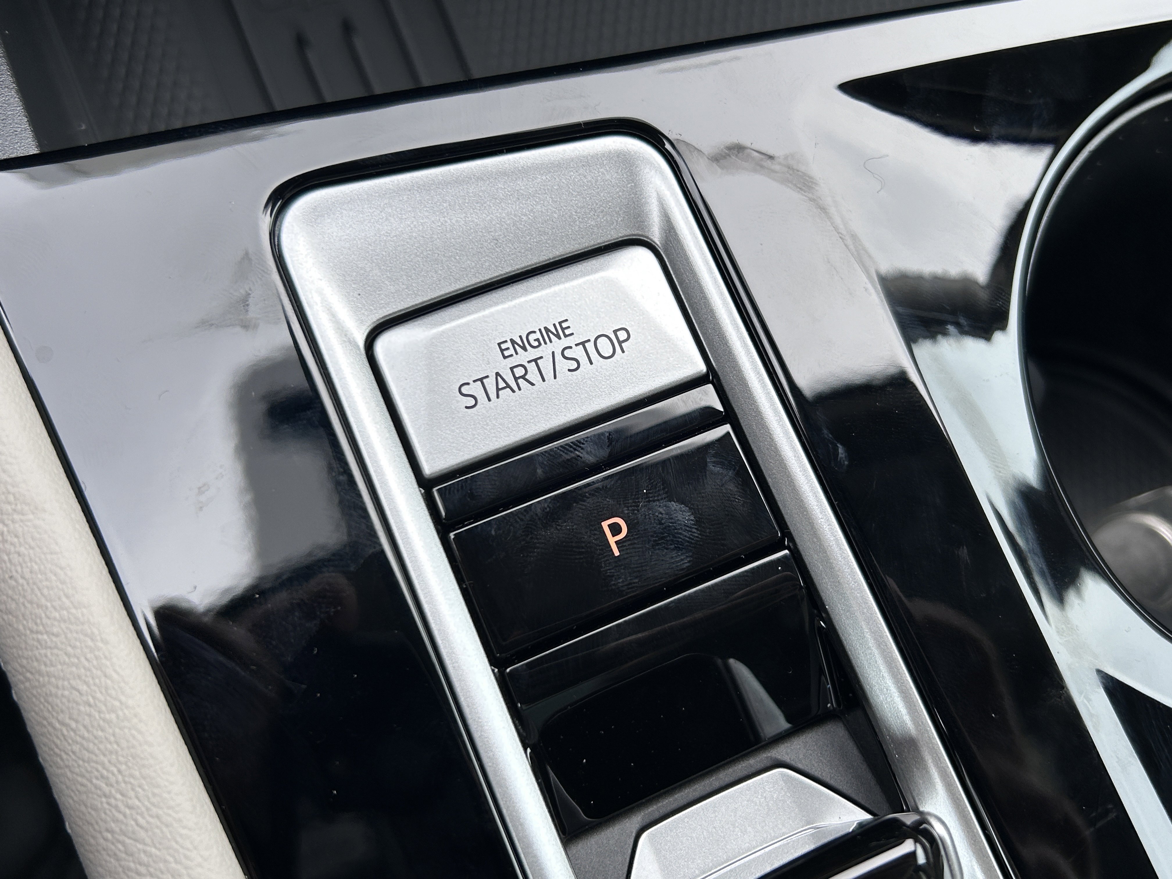 New 2026 Volkswagen Atlas SEL Premium R-Line image 17