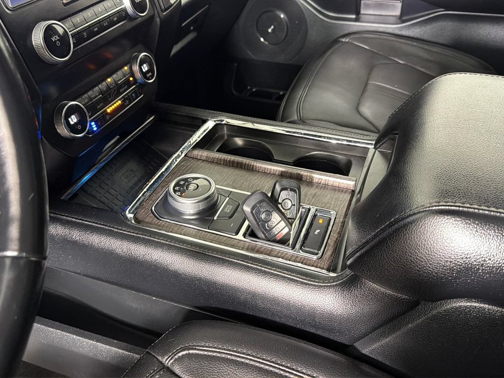 Used 2021 Ford Expedition Max Limited RWD image 24